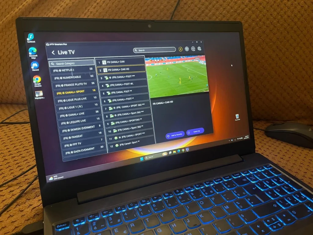 Abonnement IPTV Smarters Pro affiché sur ordinateur avec films et séries